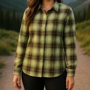 The North Face Outdoor Plaid Shacket Womens Large Green Hiking New